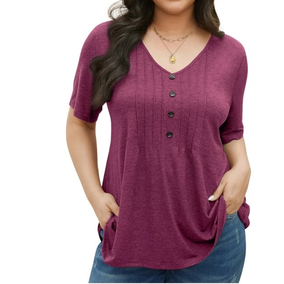 BloomChic Plus Size Solid Pleated Front Button Detail V Neck T-shirt - Picture 4 of 5